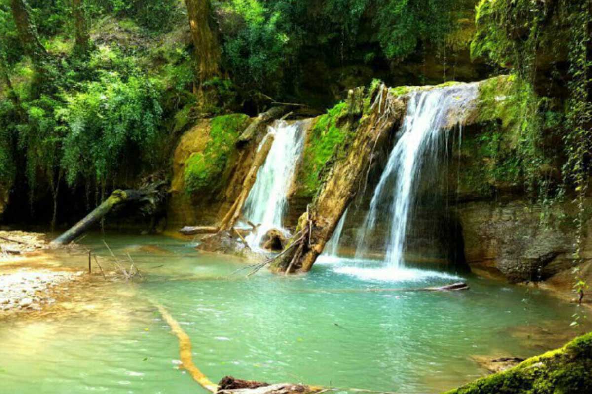 eskelym waterfall آبشار اسکلیم در بهار