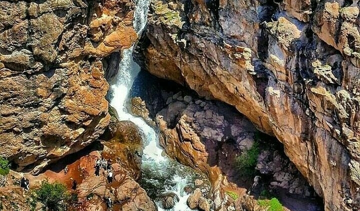 karkabod waterfall
