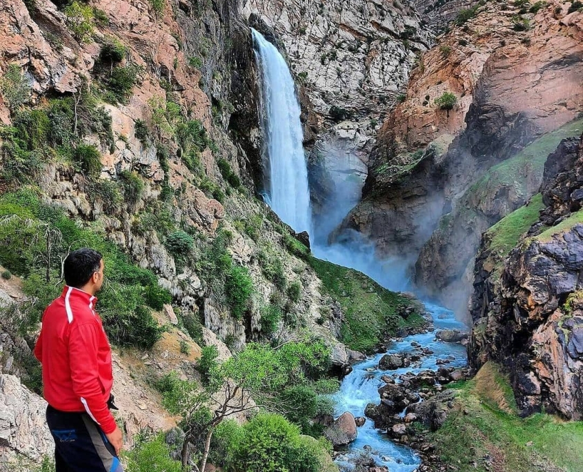 آبشار تنگ زندان 4 آبشار تنگ زندان یا آبشار کرودیکن
