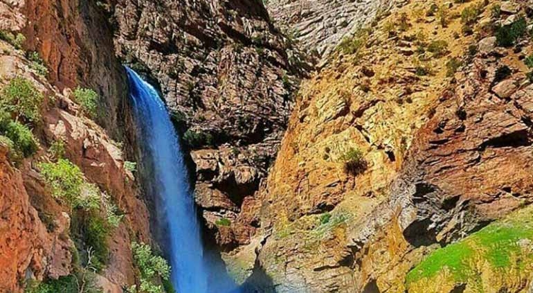 آبشار تنگ زندان چهار محال و بختیاری کجاست؟