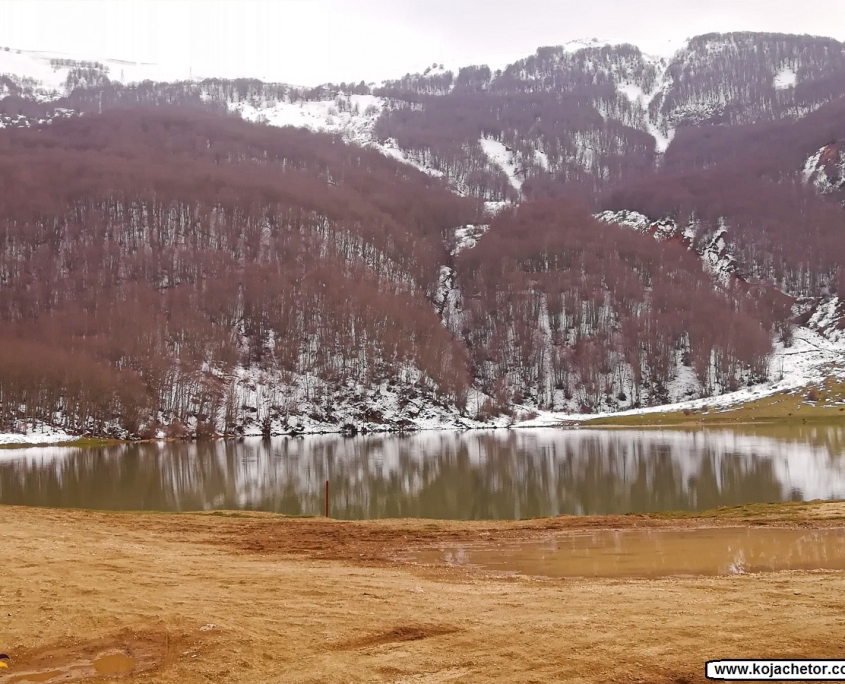 دریاچه ویستان در زمستان