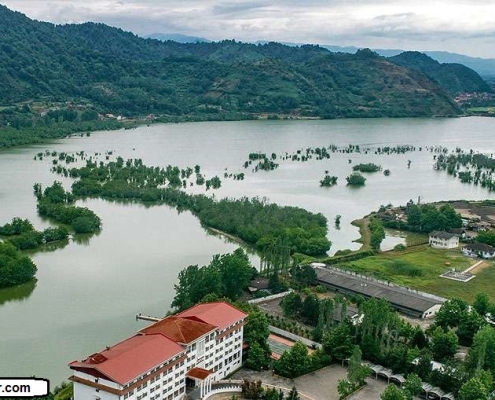 نمای کلی از دریاچه یا تالاب استیل آستارا