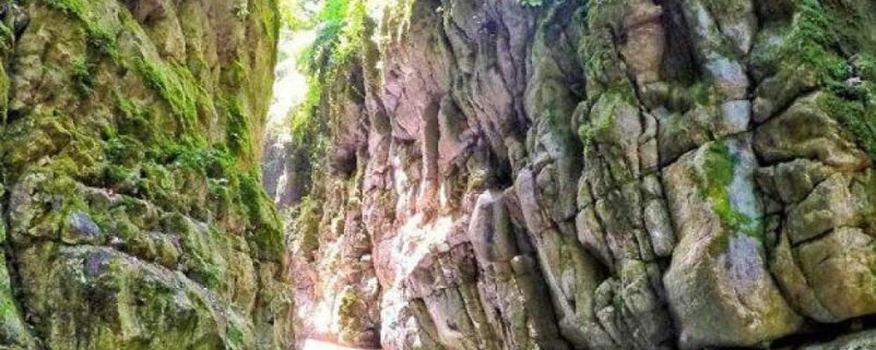 تنگ سرا نوشهر از جاذبه های گردشگری مازندران