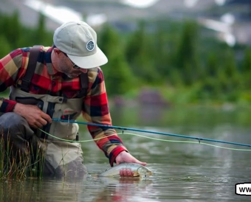 ماهیگیری در دریاچه ویستان رودبار