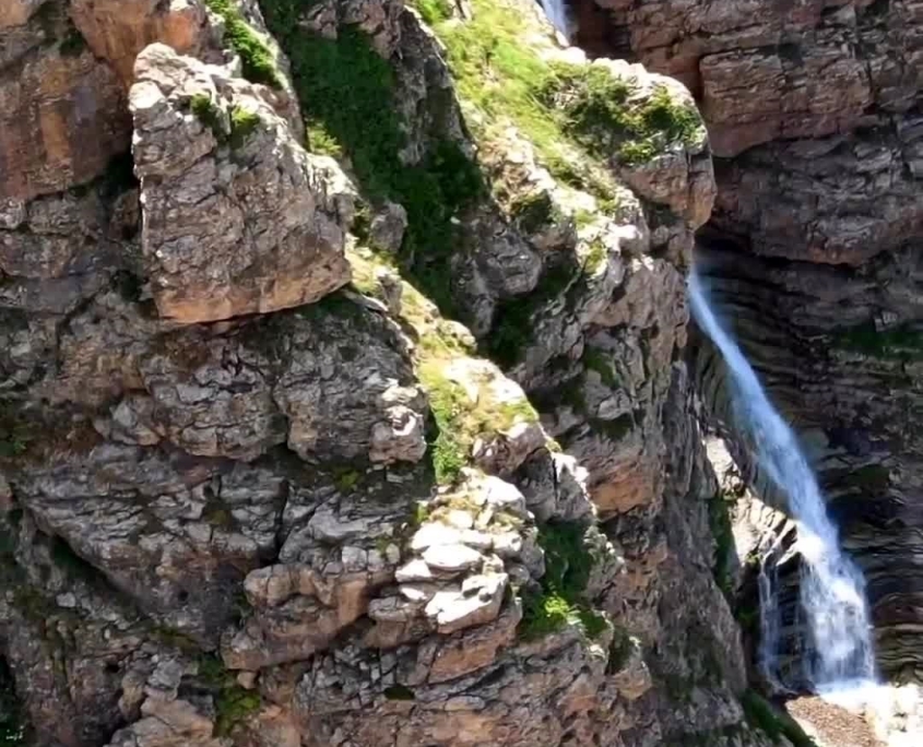 siah cheshman waterfall 3 آبشار سیاه چشمان روستای دلیر چالوس مازندران
