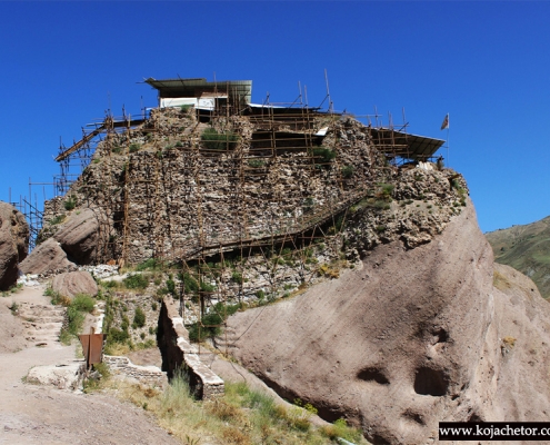معماری و بنای قلعه الموت
