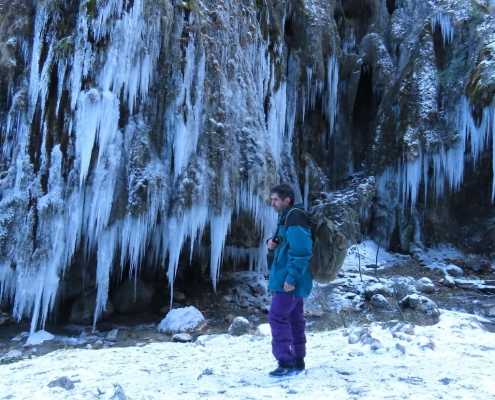 آبشار بهشت باران در زمستان
