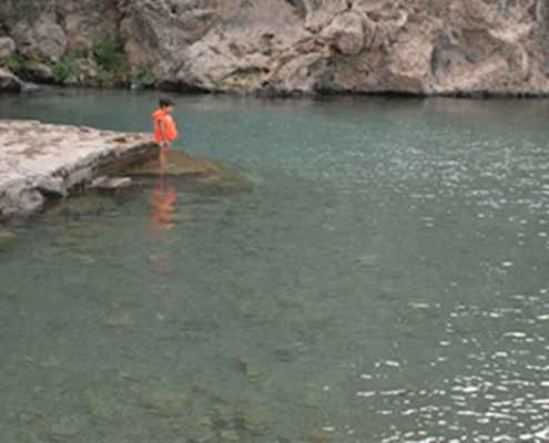 khomedeh river 4 آب معدنی خمده خواص بسیاری زیادی برای پوست و مفاصل و... دارد