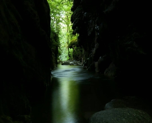 آبشار ماهی مشو در روستای خرطای لنگرود