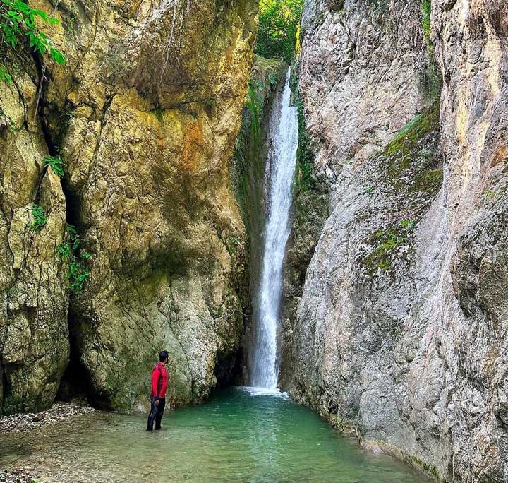 آبشار شیوا دره