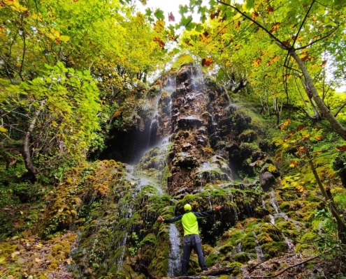 آبشار سیاسرت رامسر در پاییز