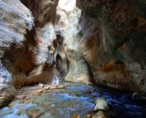 تنگه مهریان کجاست