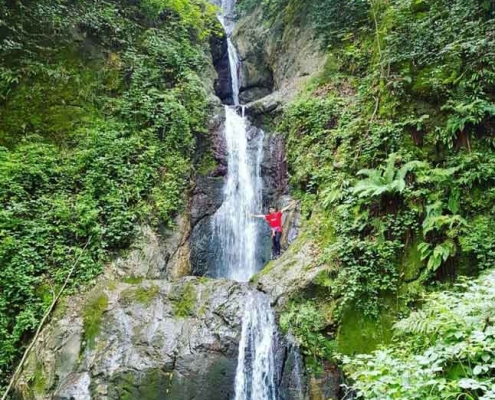 آبشار شی الیم