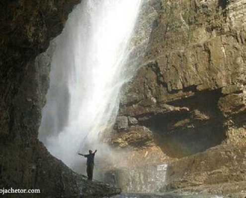روستای ارنگه در جاده چالوس در 18 کیلومتری کرج