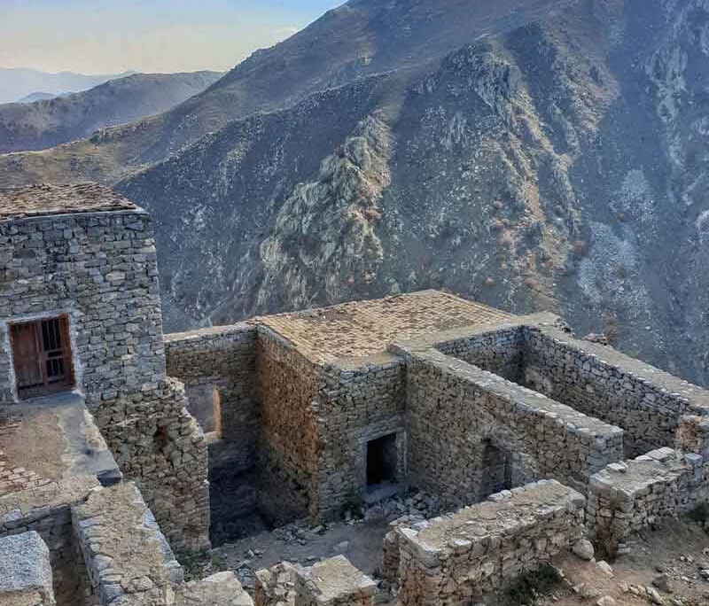 بنا و معماری قلعه بابک کلیبر