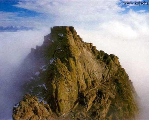 قلعه بابک در مه