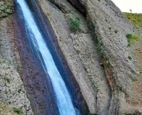 آبشار نیم ساعته