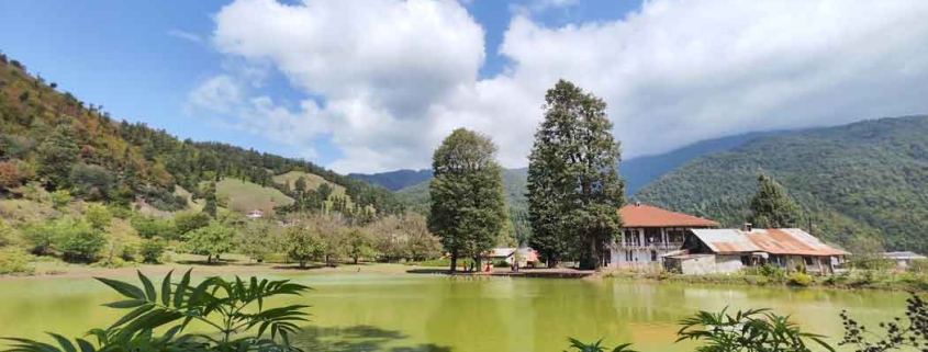 روستای استخرگاه کجاست