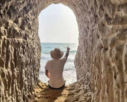 gardaneh-oshagh-8 غار دستکند گردنه عشاق