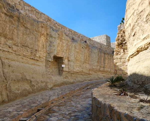 شهر زیرزمینی کاریز کیش کجاست