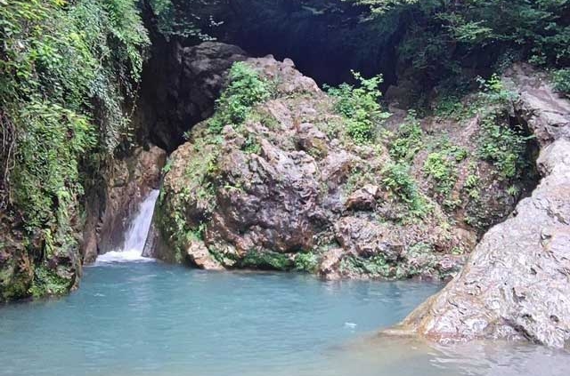 آبشار ممشلم کجاست
