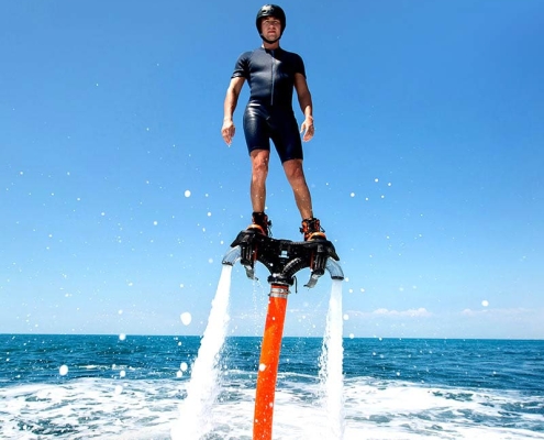 فلای بورد کیش تا حداکثر 90 کیلوگرم وزن را تحمل میکند