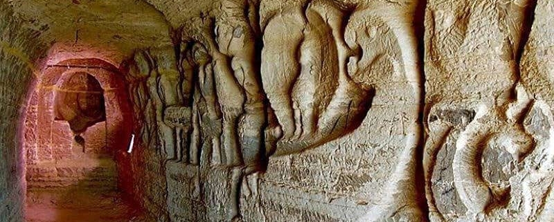 داخل غار خربس قشم