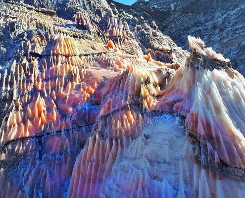 bastak-salt-dome6 کوه های نمکی بستک هرمزگان شبیه به کریستال های رنگی هستند