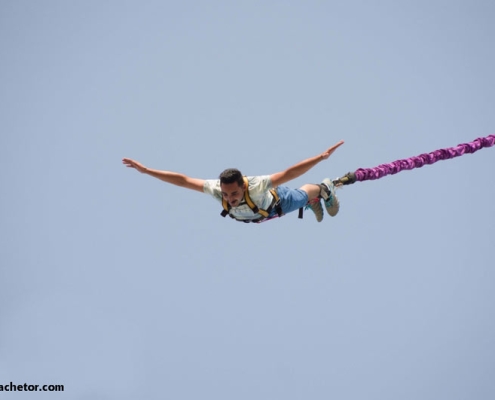 باشگاه بانجی جامپینگ جاذبه در جزیره کیش