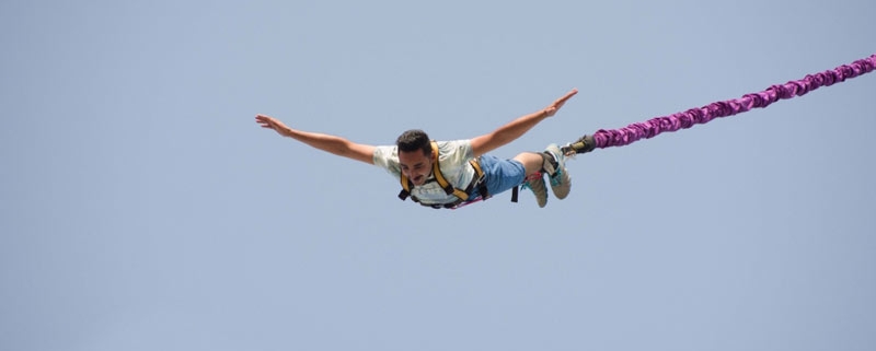 باشگاه بانجی جامپینگ جاذبه در جزیره کیش