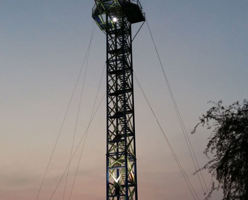 جرثقیل باشگاه بانجی جامپینگ جاذبه