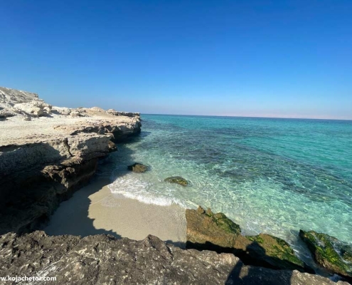 آبهای نیلگون و زیبای سواحل خلیج فارس در جزیره لاوان