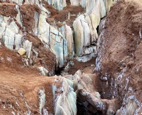 salt goddess hormoz 3 غار الهه نمک یا غار مراقبه جزیره هرمز