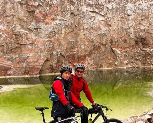 Garmsar-salt-lake-1 دوچرخه سواری در دریاچه نمک گرمسار