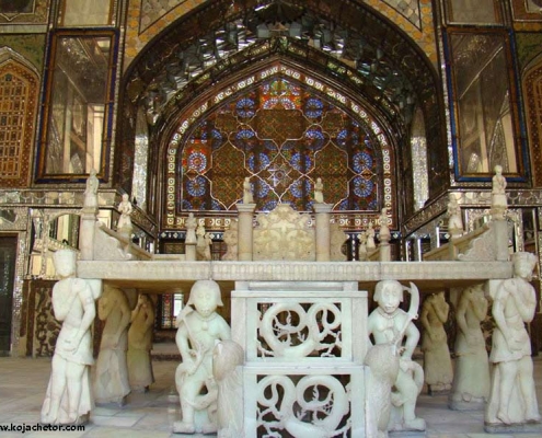 golestan-palace-tehran-(6) طراحی تخت و مجسمه های داخل کاخ گلستان