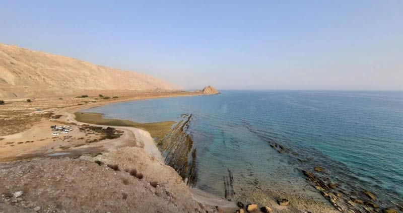 ساحل زیبا و بکر نیرم پارسیان هرمزگان در نزدیکی بندر مقام