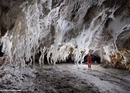 غار نمکدان قشم در استان هرمزگان