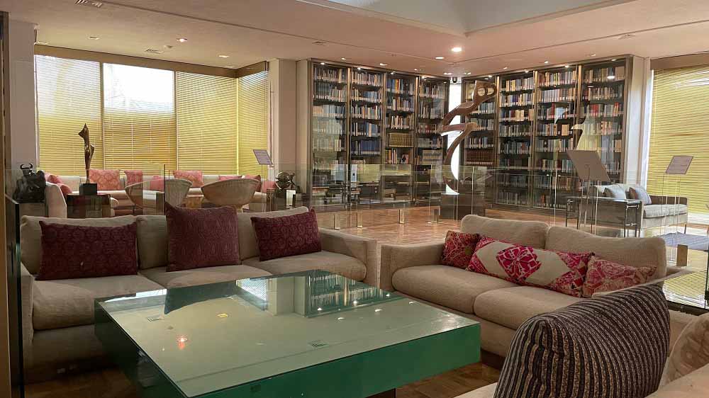 کاخ نیاوران 10 کتابخانه اختصاصی کاخ نیاوران