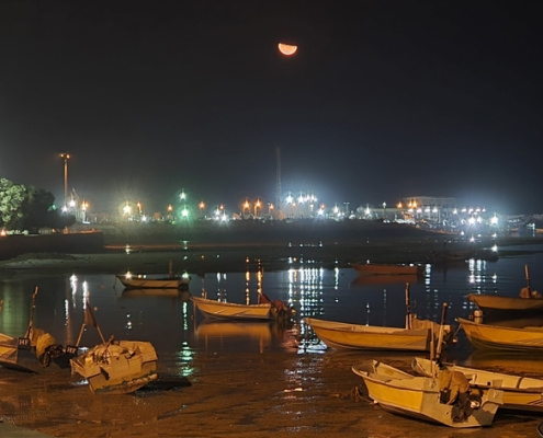 بندر کنگ سنتورینی ایران در شب