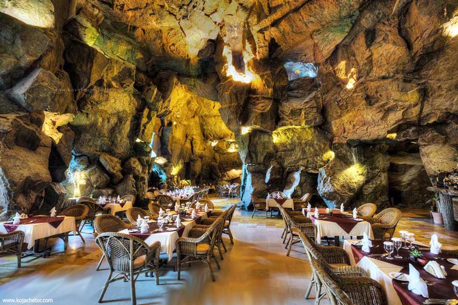 رستوران کوه نور در جزیره کیش