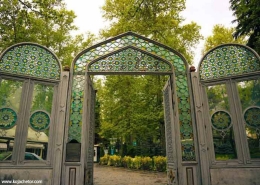 ورودی موزه زمان تهران
