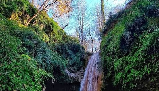 طبیعت زیبای سواد کوه و آبشار زال