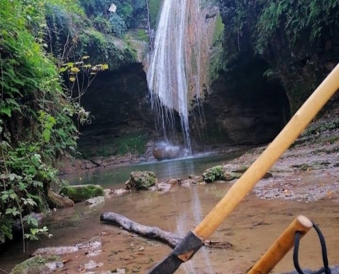 آبشار زیبای زال در استان مازندران