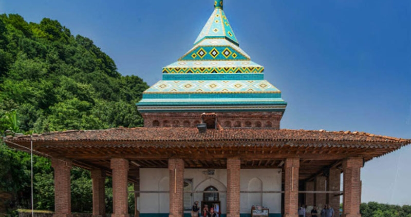 آرامگاه شیخ زاهد گیلانی لاهیجان